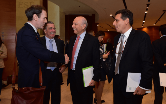 Seminario:”Desdemonizando el lucro: cómo la empresa puede servir al Bien Común”